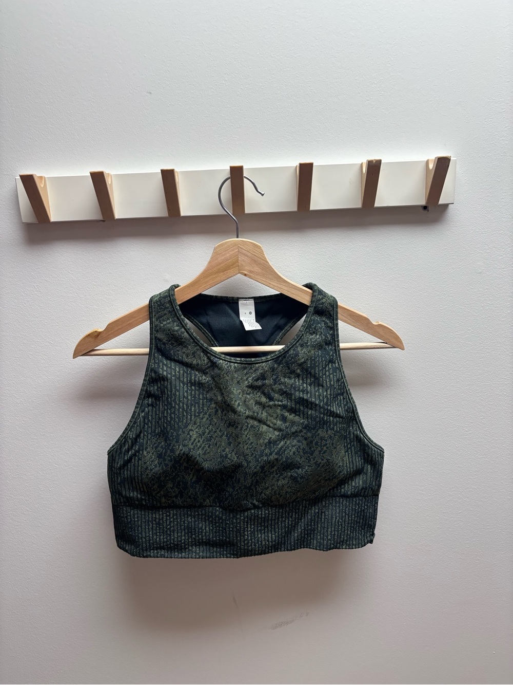 lululemon Ebb to Train High Neck Sports Bra in Rainforest Green